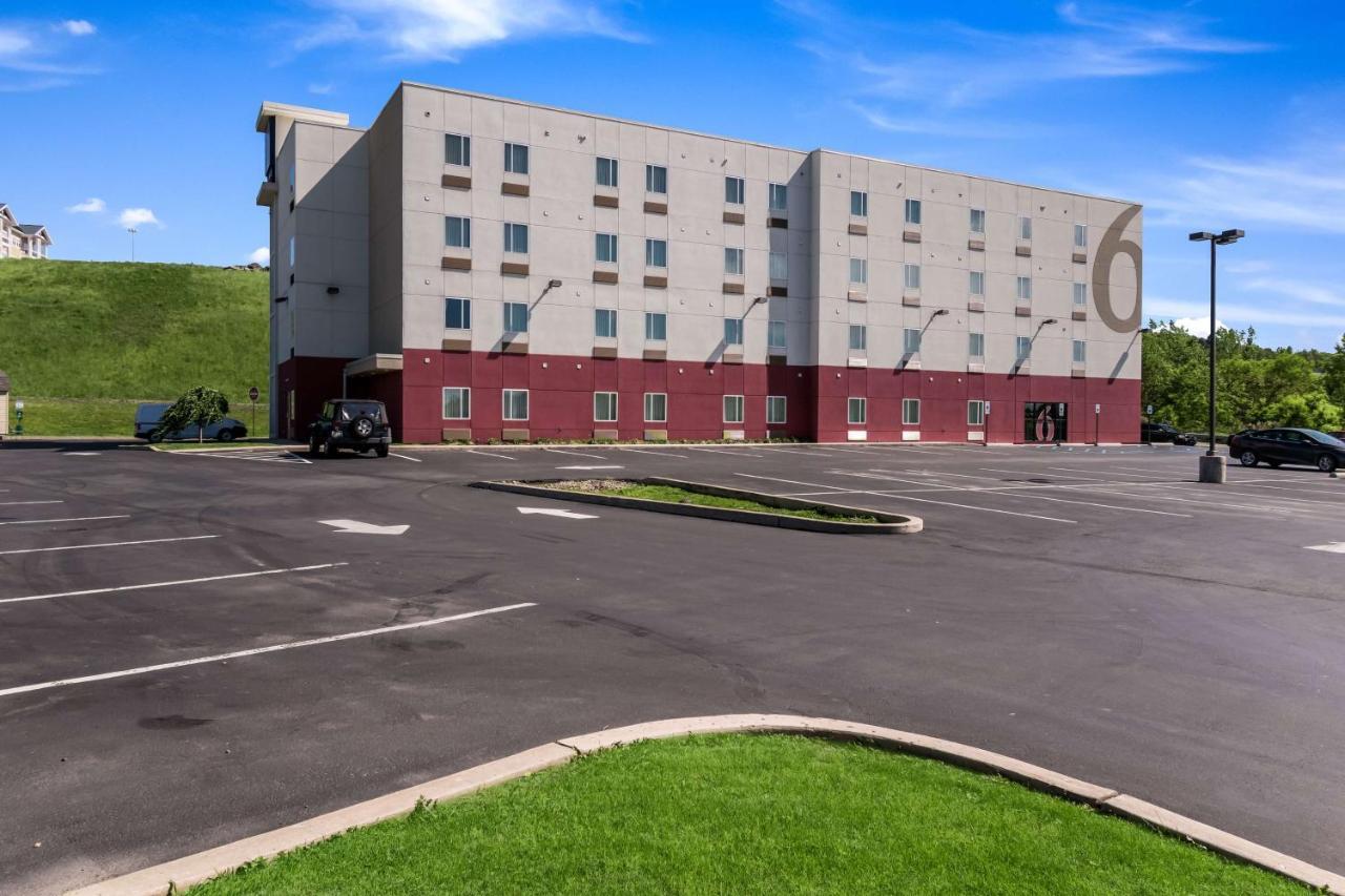 Motel 6 Wilkes Barre Arena Exterior photo