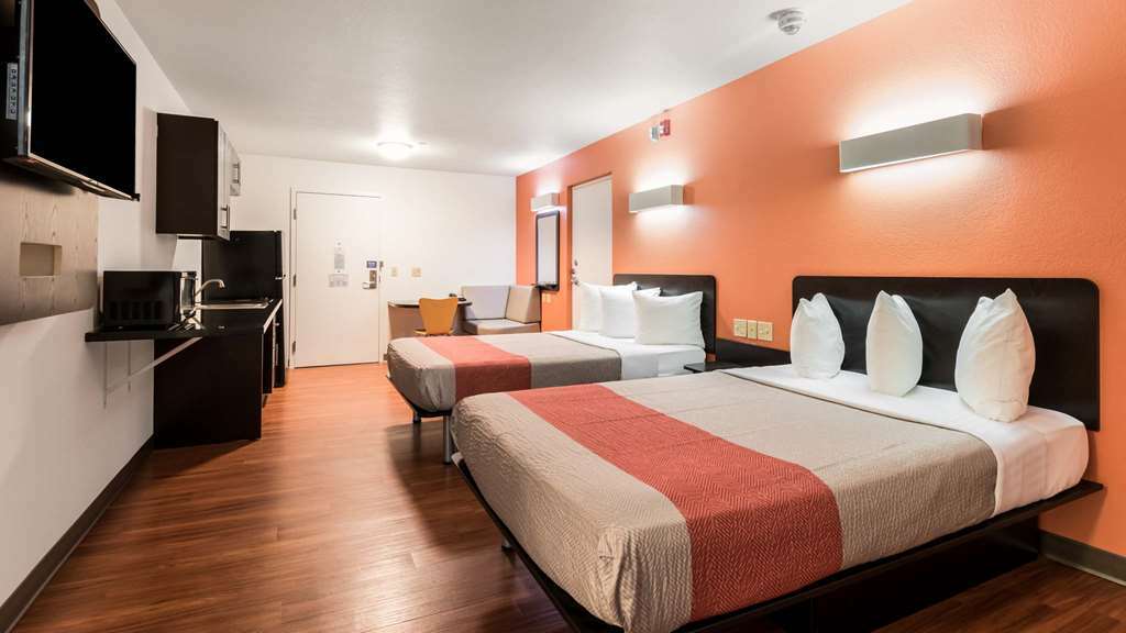 Motel 6 Wilkes Barre Arena Room photo