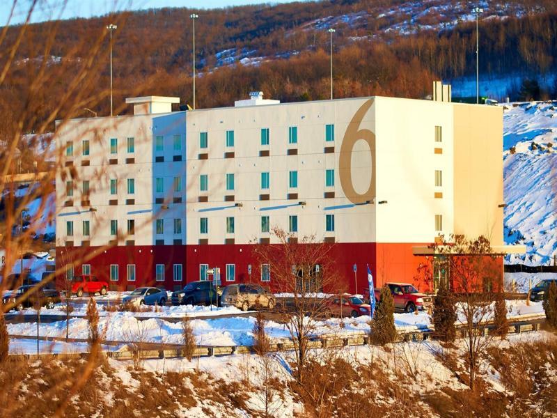 Motel 6 Wilkes Barre Arena Exterior photo